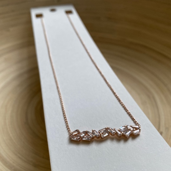 NWT Express Cubic Zirconia Rose Gold Necklace - Picture 4 of 8